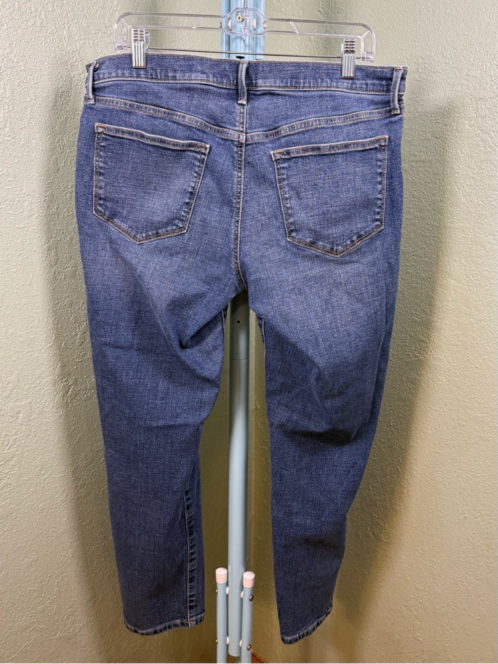 Sonoma Women’s Blue Jeans with Faded Stars around Pockets - Picture 3 of 7